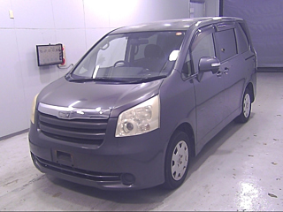 TOYOTA NOAH 2008