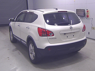 NISSAN DUALIS 2011