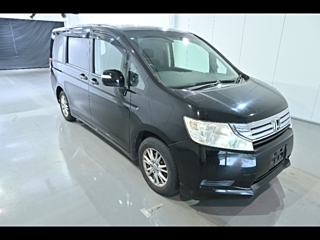 HONDA STEP WAGON 2011