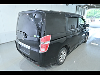 HONDA STEP WAGON 2011