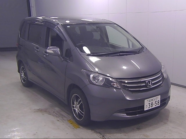 HONDA FREED 2008