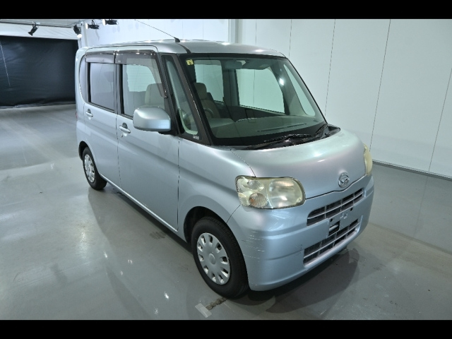 DAIHATSU TANTO 2008