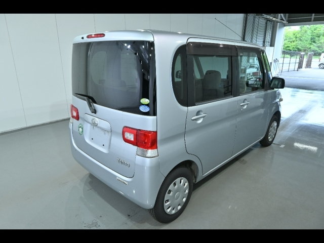 DAIHATSU TANTO 2008