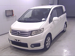 HONDA FREED 2010