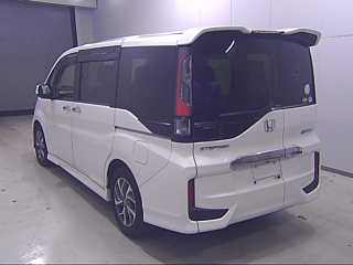 HONDA STEP WAGON 2015