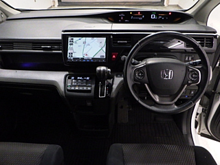 HONDA STEP WAGON 2015