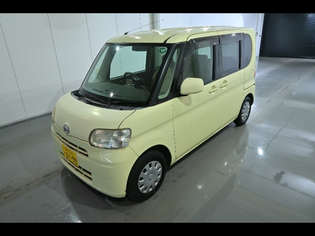 DAIHATSU TANTO 2009