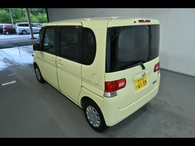 DAIHATSU TANTO 2009