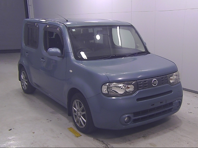 NISSAN CUBE 2010