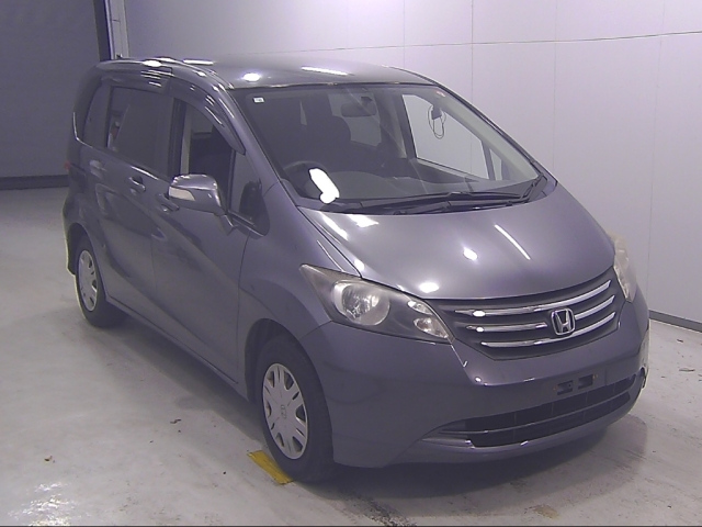 HONDA FREED 2010