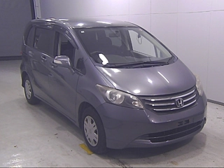 HONDA FREED 2010