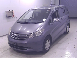 HONDA FREED 2010