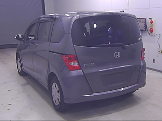 HONDA FREED 2010