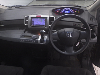 HONDA FREED 2011