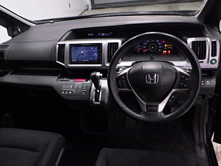 HONDA STEP WAGON 2014