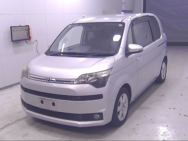 TOYOTA SPADE 2012