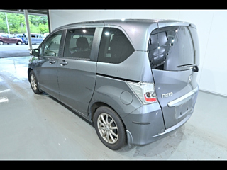 HONDA FREED 2012