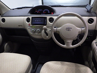 TOYOTA SIENTA 2008