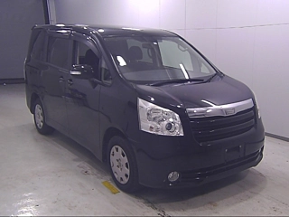 TOYOTA NOAH 2008