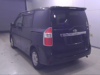 TOYOTA NOAH 2008