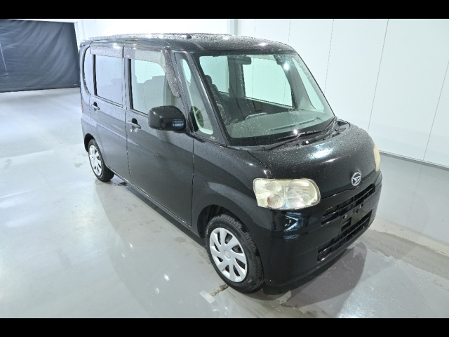 DAIHATSU TANTO 2010
