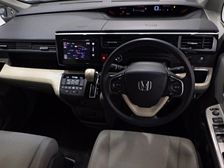 HONDA STEP WAGON 2015