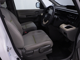 HONDA STEP WAGON 2015