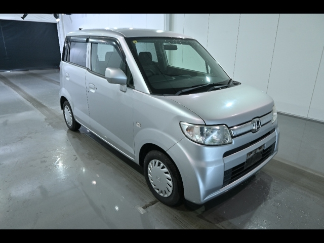 HONDA ZEST 2010