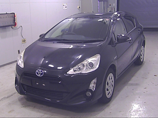TOYOTA AQUA 2016