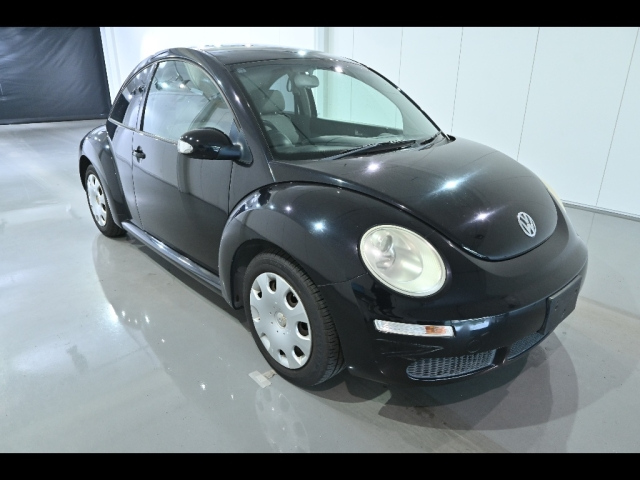 VOLKSWAGEN NEW BEETLE 2008