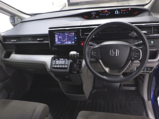 HONDA STEP WAGON 2017