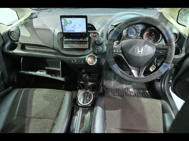 HONDA FIT SHUTTLE 2013