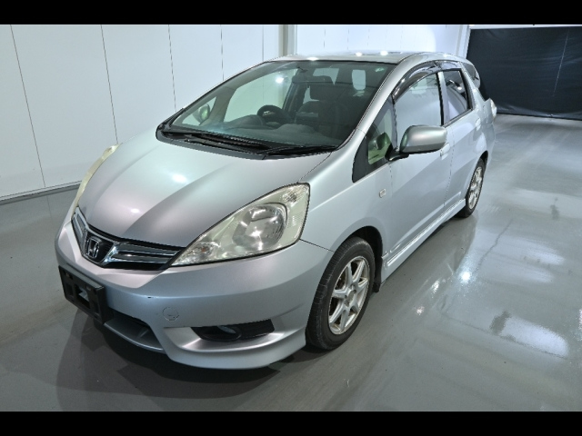 HONDA FIT SHUTTLE 2013