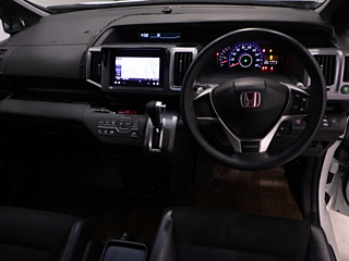 HONDA STEP WAGON 2012