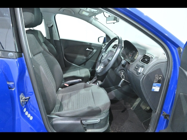 VOLKSWAGEN POLO 2013