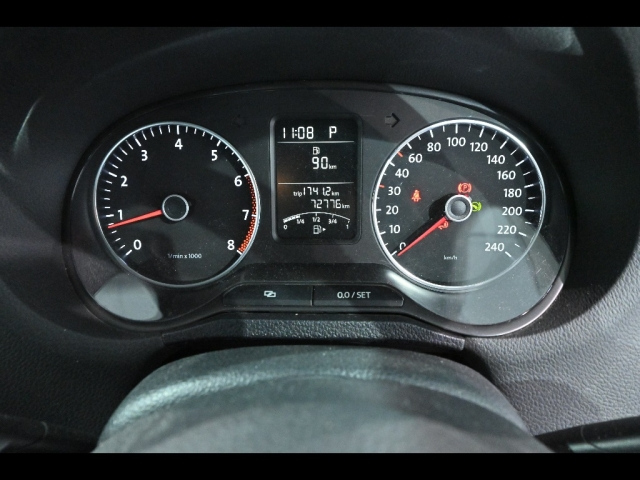 VOLKSWAGEN POLO 2013