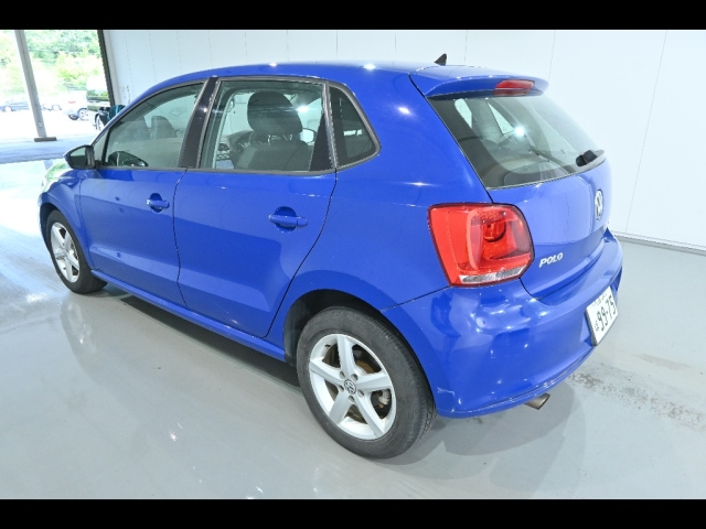 VOLKSWAGEN POLO 2013