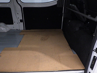 NISSAN CARAVAN VAN 2013