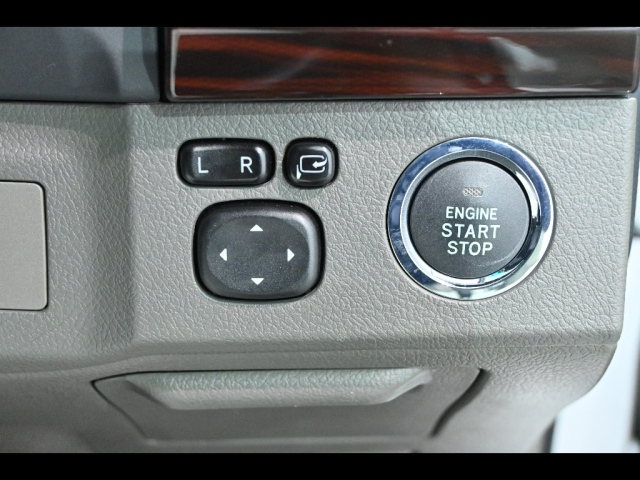TOYOTA MARK X 2012