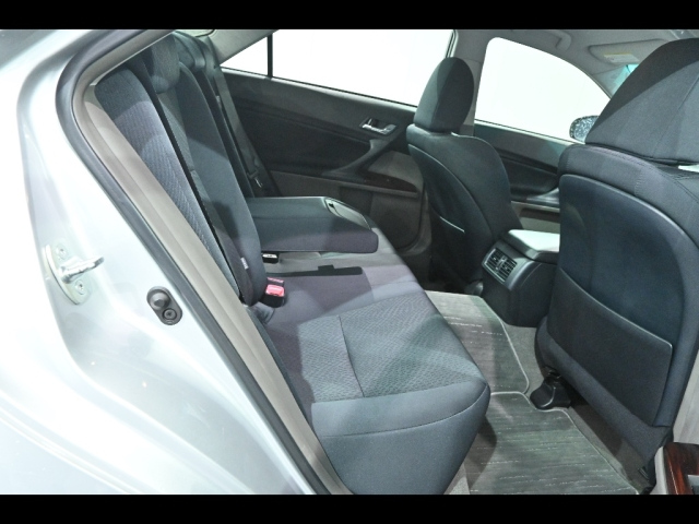 TOYOTA MARK X 2012