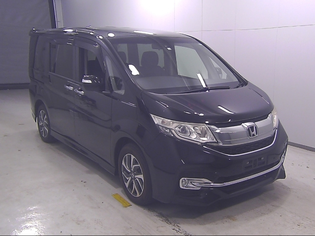 HONDA STEP WAGON 2016