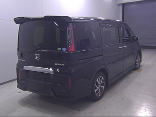 HONDA STEP WAGON 2016
