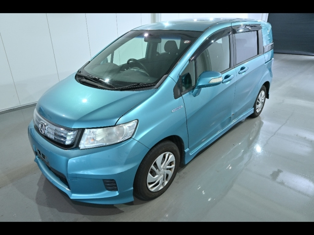 HONDA FREED 2012