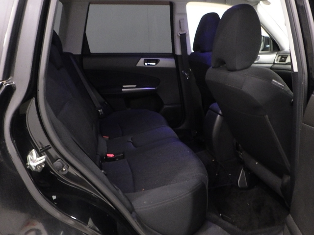 SUBARU FORESTER 2012