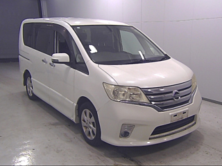 NISSAN SERENA 2010