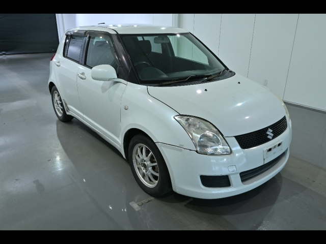 SUZUKI SWIFT 2010