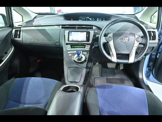 TOYOTA PRIUS PHV 2014