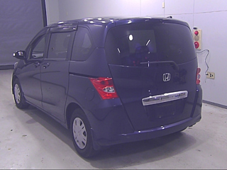 HONDA FREED 2011