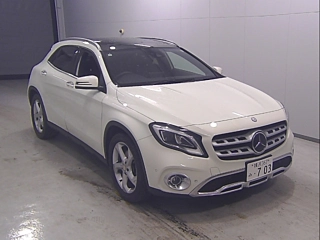 MERCEDES BENZ GLA CLASS 2017