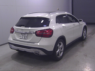 MERCEDES BENZ GLA CLASS 2017